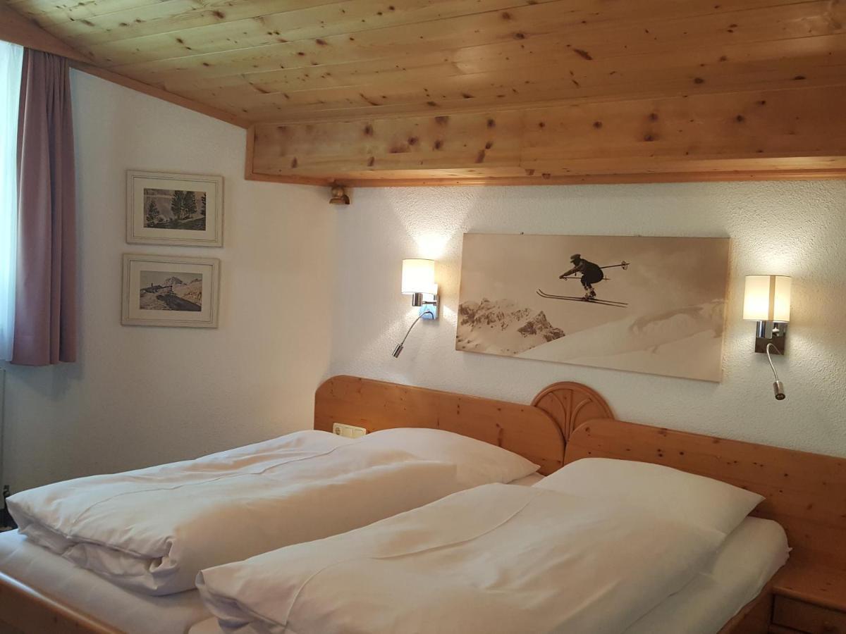 Bed and Breakfast Haus Christaldo Санкт-Антон-ам-Арльберг Екстер'єр фото